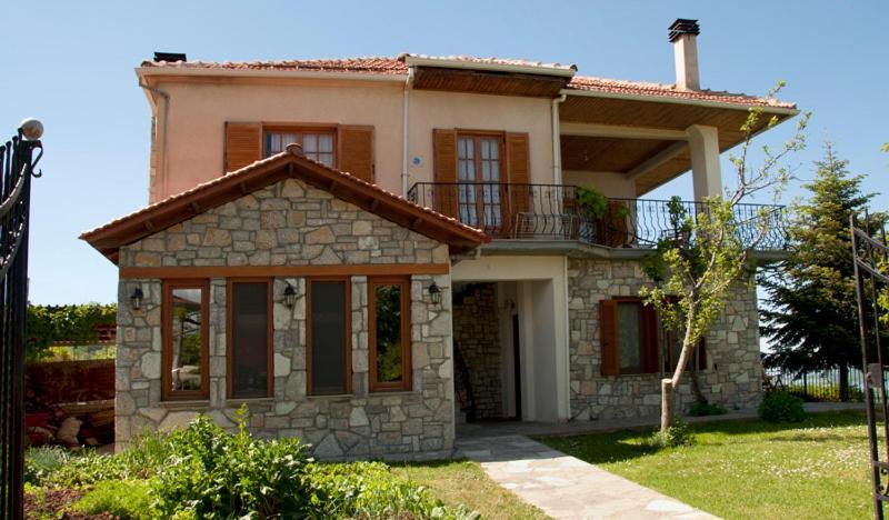 To Balkoni Tis Limnis Plastira Neochori  Exterior photo
